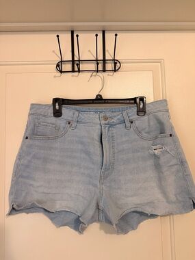 Old Navy Light Wash Denim Cutoff Shorts
